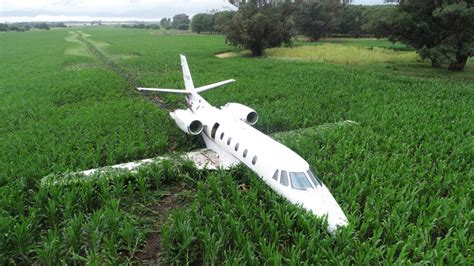 Un Cessna 560XLS Citation Excel aterrizó de emergencia en un 